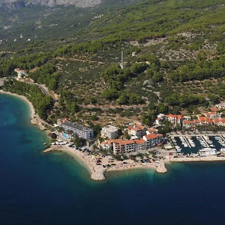 In 6483 * Podgora (Split-Dalmatia)