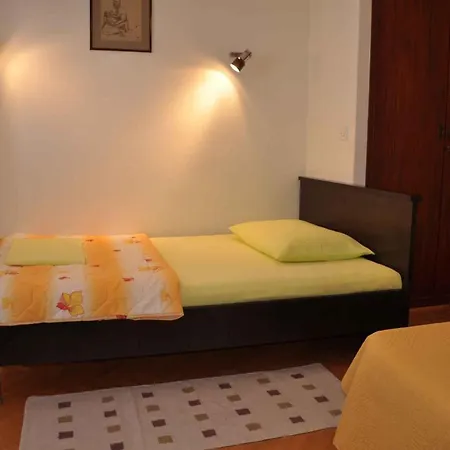 In 6483 Apartment