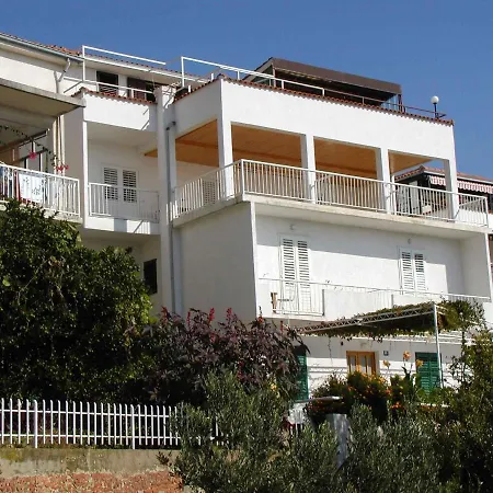 In 6483 Apartment Podgora (Split-Dalmatia)